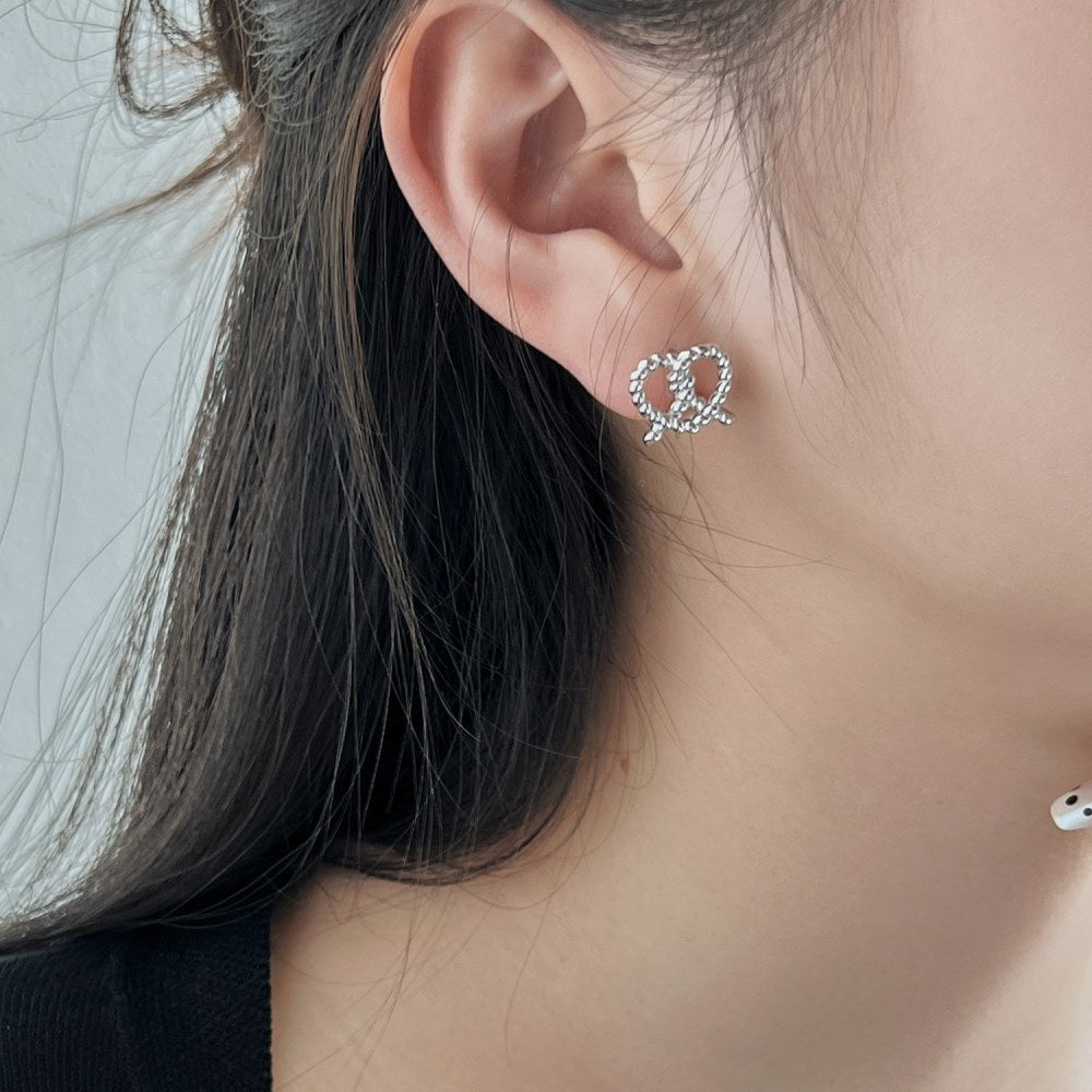 S925 Sterling Silver Stud Earrings Love Twist Cross-knotted Women