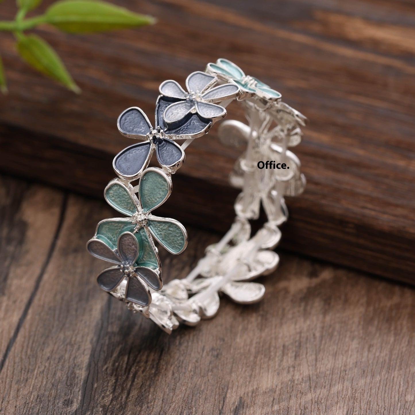 Flower Elastic Bracelet Women's High-grade Alloy Hand Bracelet